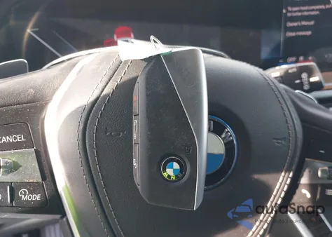 2024 BMW X5 Phev xDrive50E z USA, uszkodzony, nr VIN 5UX43EU04R9U07861